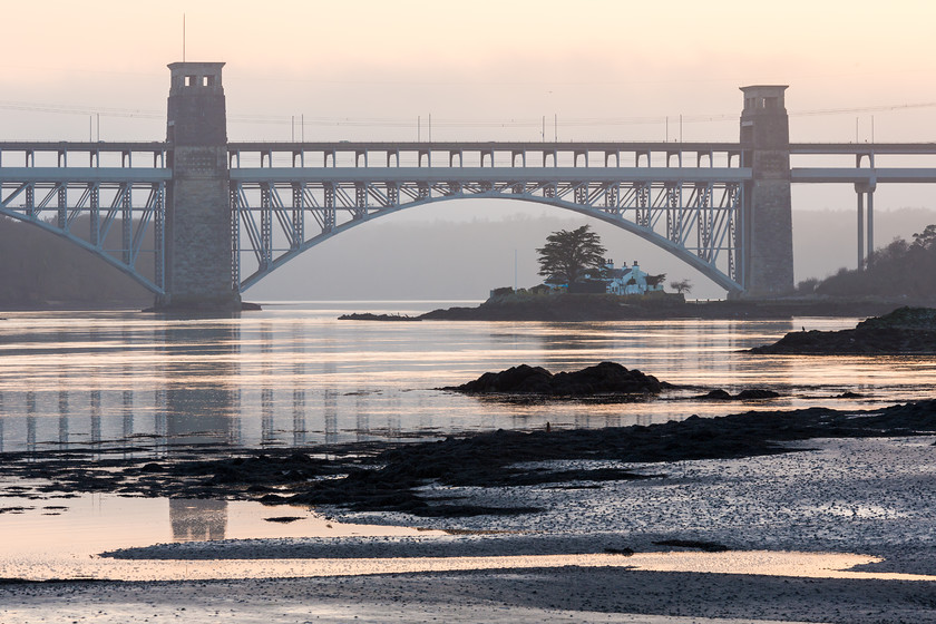 04A9984 
 Britannia Bridge over the Menai Straits